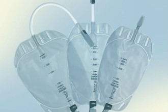 I polimeri continuano a sostituire vetro e metallo nel medicale